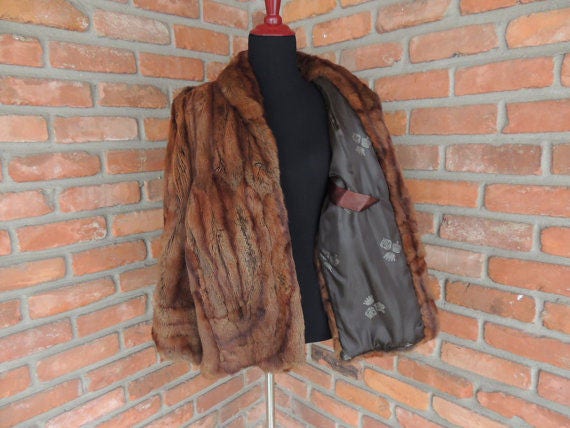 1960's Genuine Fur Cape, Monogrammed V.D. Fur Bol… - image 3