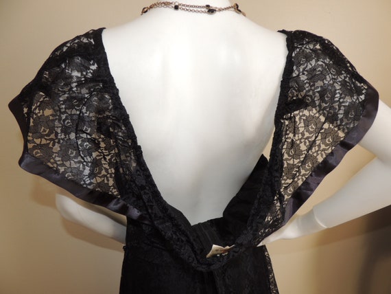 Vintage Victorian Dress, Black Lace Fit & Flare G… - image 9