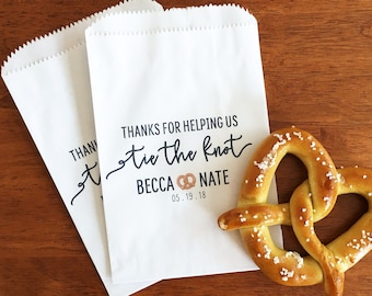 LINED Wedding Pretzel Bags - Soft Pretzel Bags - Thanks for Helping Us Tie the Knot - Pretzel Wedding Favor Bags - We Tied the Knot Bags