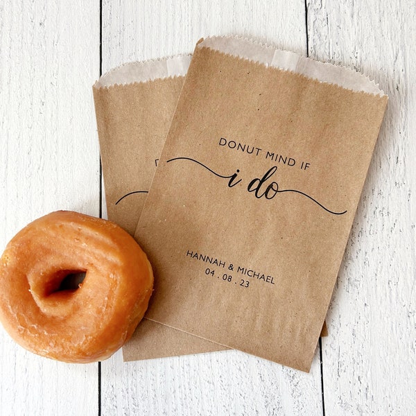 GREASE RESISTANT Wedding Donut Bags - Donut Mind If I Do Bags - Bridal Shower Doughnut Treat Bags - Personalized Donut Bar & Wall Bags LINED