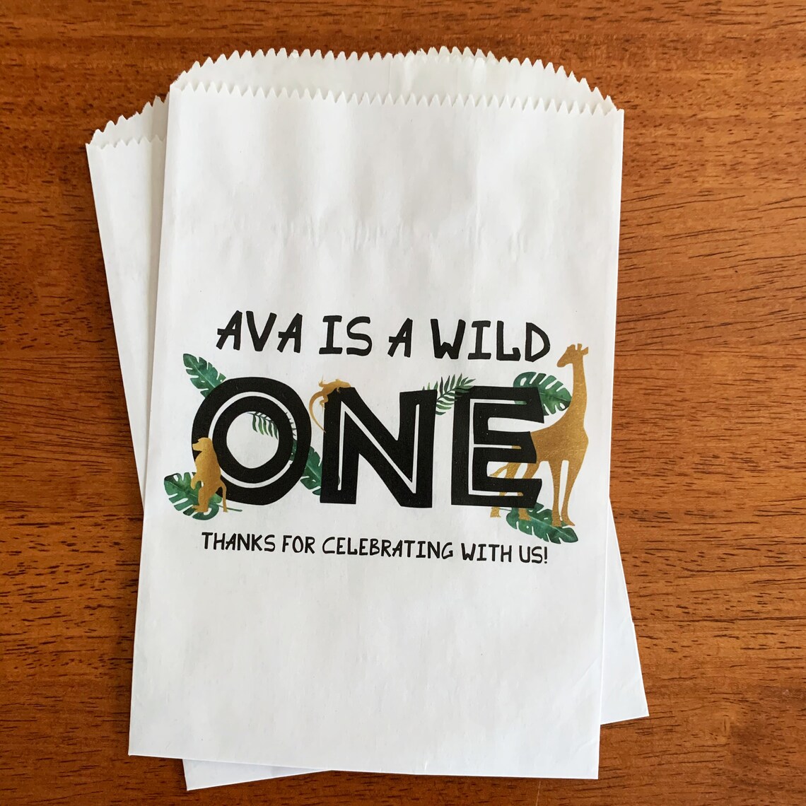 Wild One Zoo Animal Party Bags - Pack Of 10 Gift Bags For Birthday Favors & Sweets
