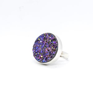 Druzy ring set in Sterling silver Titanium Aura ring Druzy Round Blue Purple quartz. image 4