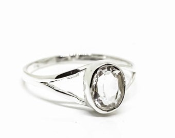 Crystal Quartz Ring Sterling Silver, Oval, Faceted, Quartz, Dainty, Stackable, Natural quartz, Protection, Healing, Ring, Ring