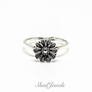 Sterling Silver Flower Ring, Dainty Floral Band