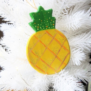 Handpainted pineapple Christmas ornament, pineapple decoration, handpainted decoration, winter decorations, ready to ship, pineapple decor