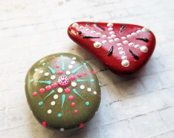Cute, quirky rock magnets, handpainted smooth river stones, mandala style rock magnets, dot art rocks, colourful magnets, handpainted rocks