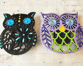 Owl magnets, set of magnets, handpainted magnets, owl decor, gifts for teachers, cute owls, fridge magnets, office decor, colorful magnets