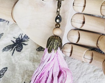 Tassel sari silk necklace