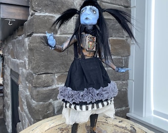 OOAK art doll. “Always be on the lookout for the presence of wonder”- E.B.White. Meet Sloan Orenda.