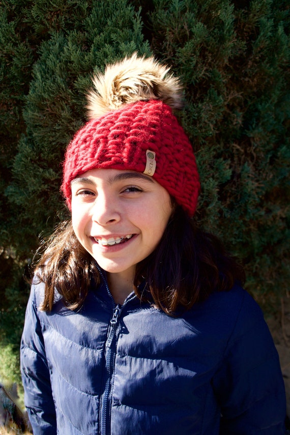 Kids Beanie //Pom Pom Beanie Kids // Luxury Wool Pom Pom Beanie // Chunky Beanie // Wool Beanie Kids // Knit Beanie - in Ruby