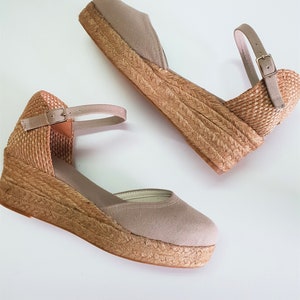 Keil- und Plateau-Espadrilles, 6 cm mit Armband / GARBANZO – hergestellt in Spanien – natürlich, ökologisch, nachhaltig