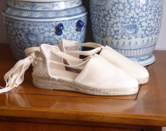 Espadrilles for girls: lace-up mini wedges - IVORY  - made in spain - www.mumicospain.com