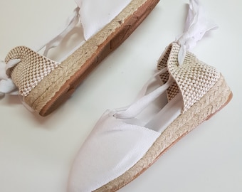 Espadrilles for girls: lace-up mini wedges - WHITE  - made in spain - www.mumicospain.com