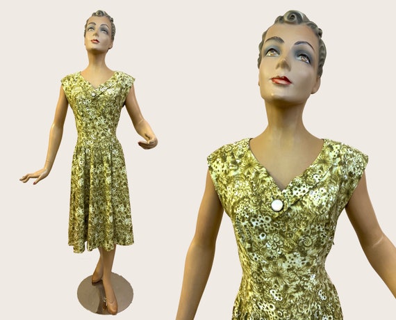 1950s Green Cotton Handmade Swing Dress | Size Med