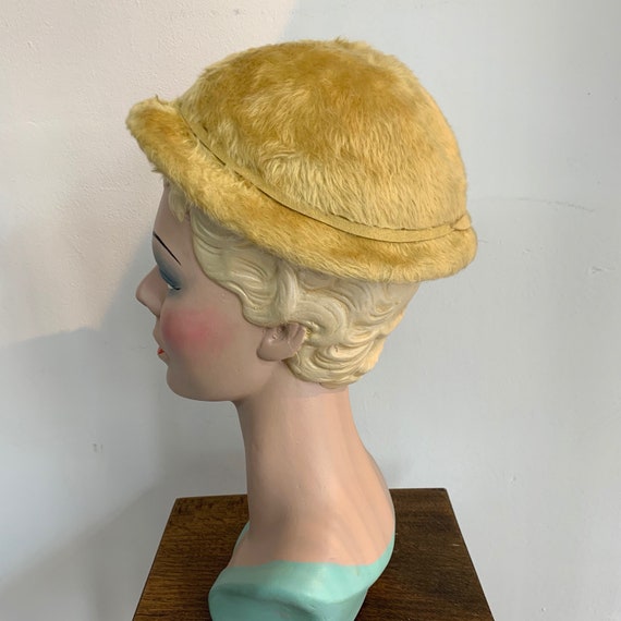 1930s/1940s Gold Yellow Fur Felt Cloche Hat - image 5