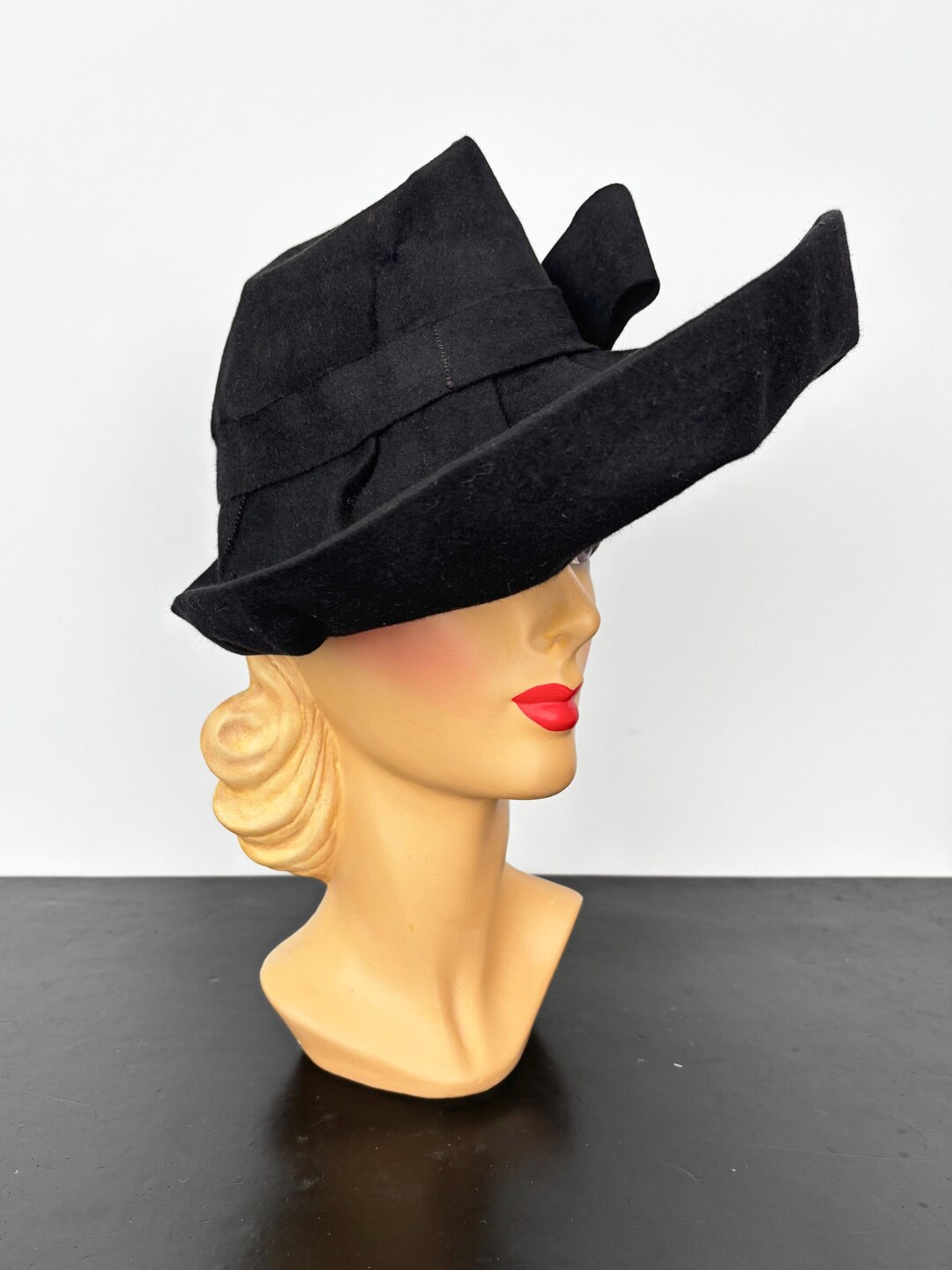 VTG Brown Wool Flip Back Black Bow Hat LANGSTON BOURQUIN VINTAGE WOOL FELT BRIM HAT BOW ACCENT GREY  main image 2