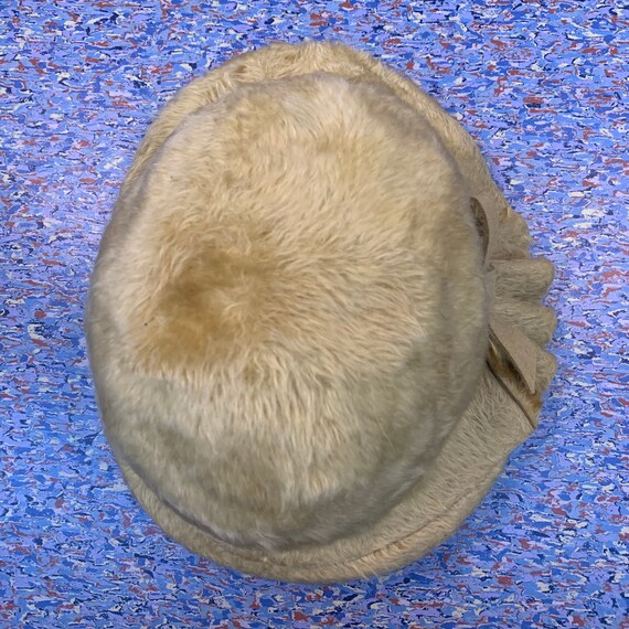 1930s/1940s Gold Yellow Fur Felt Cloche Hat - image 7