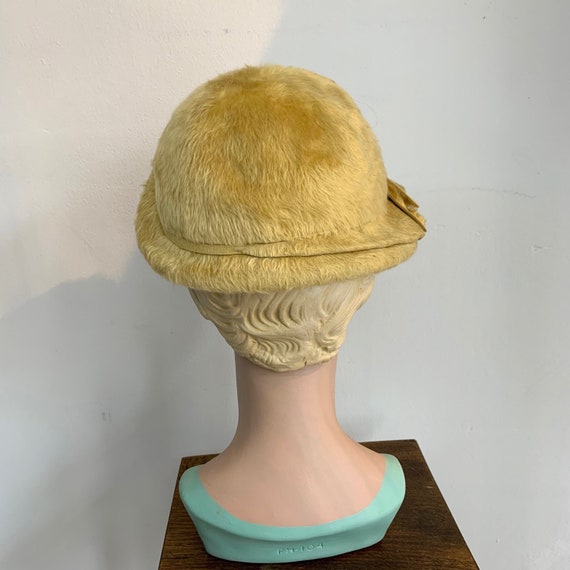 1930s/1940s Gold Yellow Fur Felt Cloche Hat - image 4