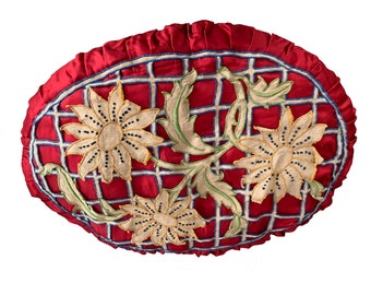Antikes durchbrochenes Boudoir-Kissen aus Leinen im Jugendstil