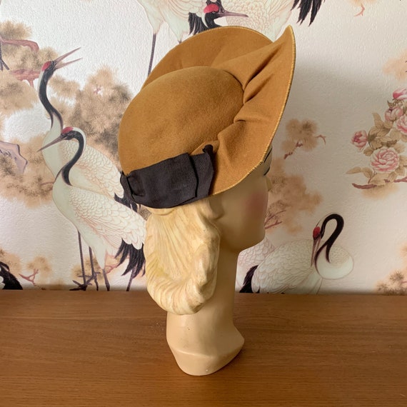 1940s New York Creation Heart Halo Hat - image 4