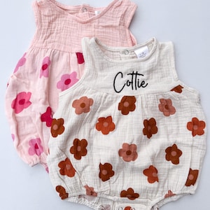 Personalized Baby Romper, Embroidered Cotton Baby Romper with Flowers, Personalized Baby Gift, Customized Muslin Bubble Suit,Birthday Outfit