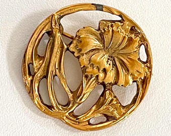 French antique art nouveau brooch revival ALVA collectible vintage jewellery collection piece floral motif gold tone openwork brooch pin