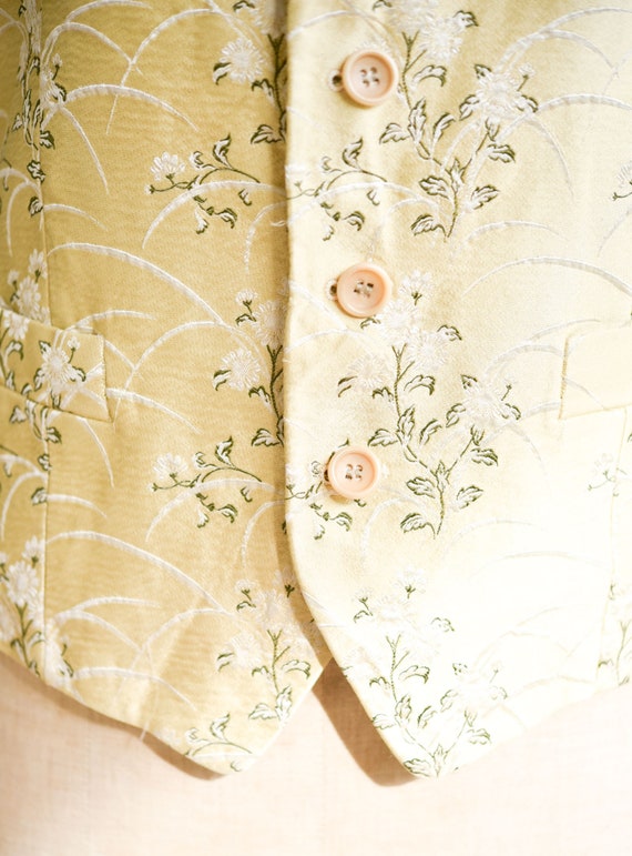 silk waistcoat vintage KENZO gold white flower bu… - image 5