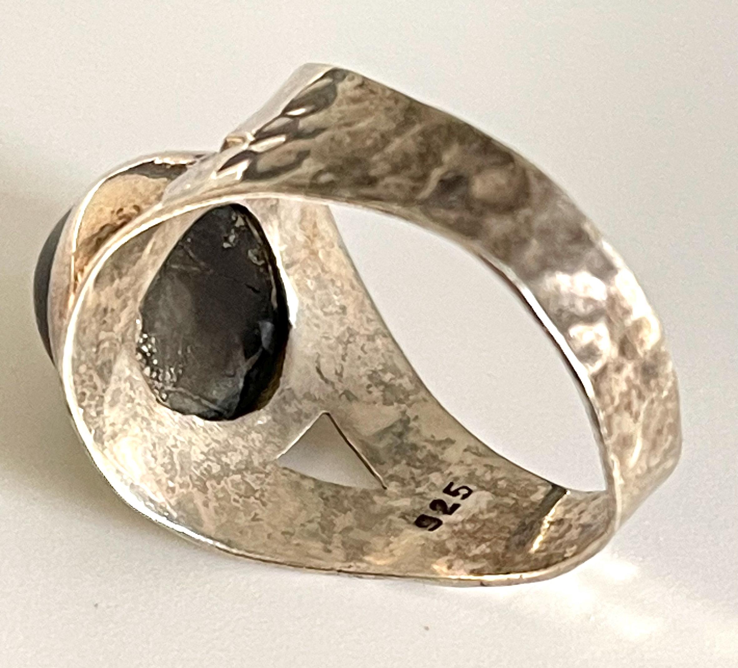 Signet Ring 70s French Vintage Hammered Silver 925 Hallmark