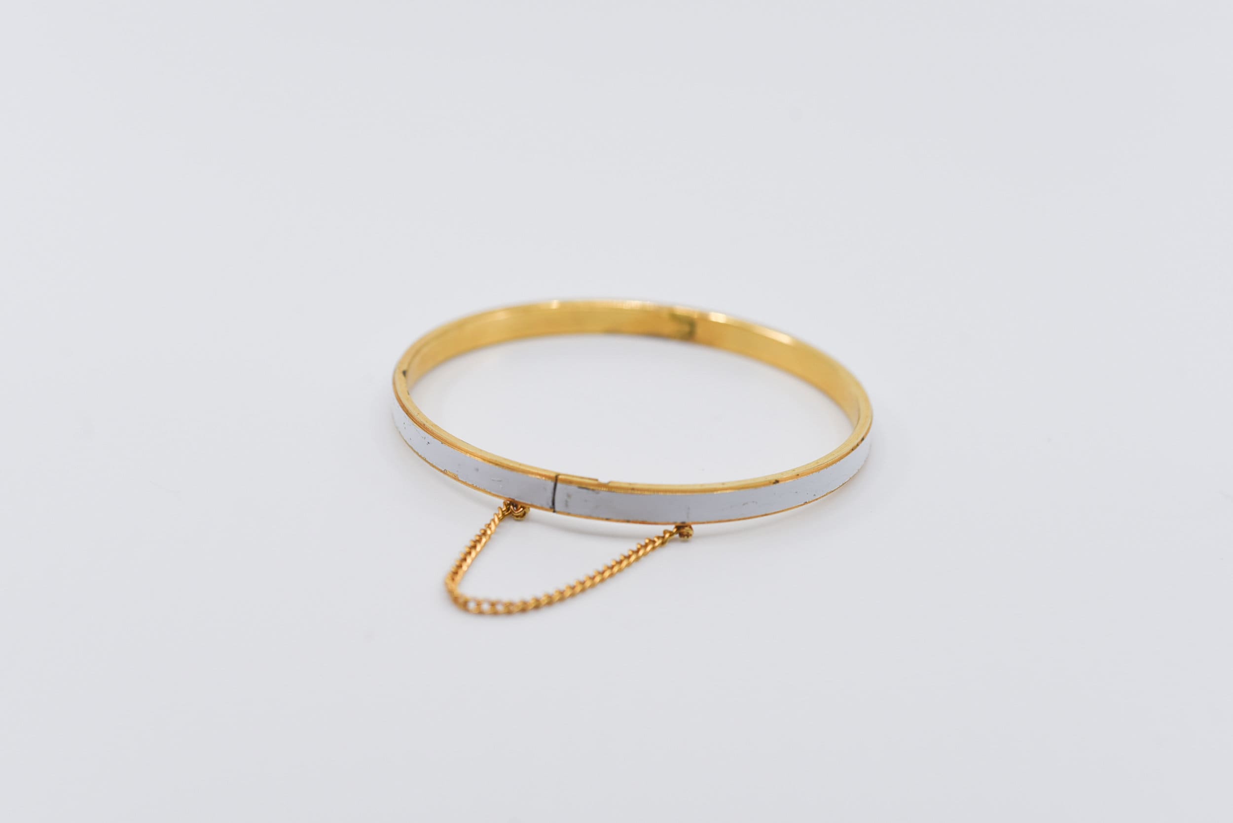 Vintage Bracelet Bangle White and Gold Tone Link BLANCHE