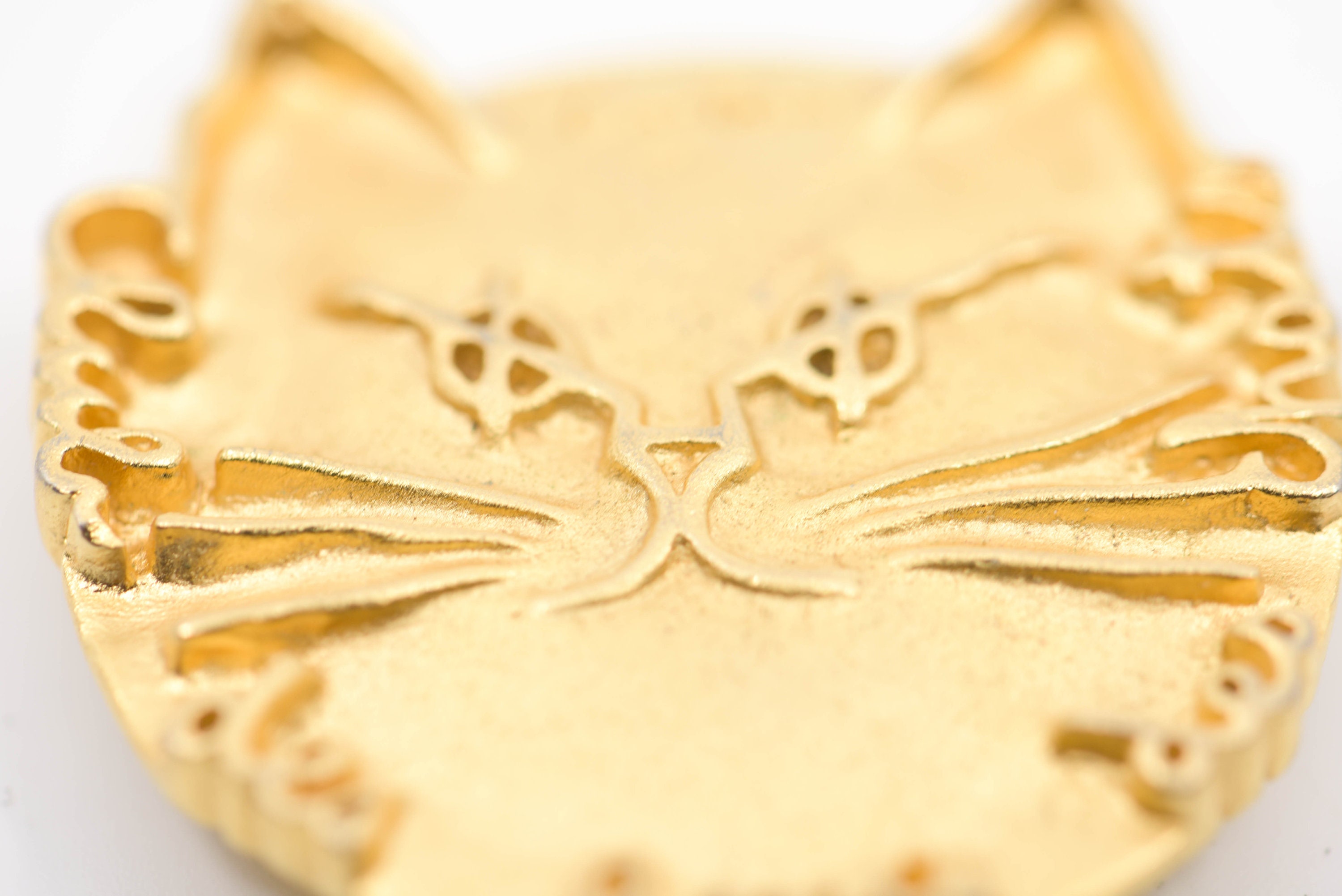 猫の頭のブローチ ジャン コクトー 金メッキ ブロンズ クラブ デ アミ