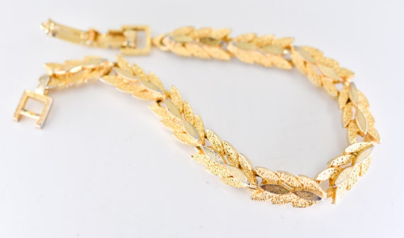 leaf bracelet French vintage link chain gold tone… - image 3