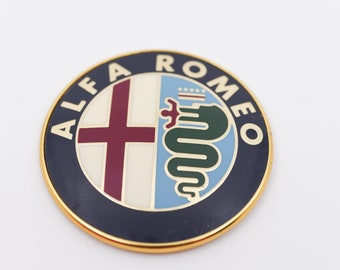 ALFA ROMEO badge cap vintage car part plastic accessory bomiso milano 2400 51016 logo advertising Italian classic car collectible revival