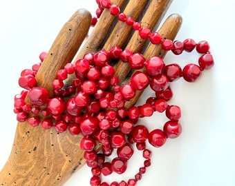 necklace cherry red long coated ceramic bead very long irregular sizes single strand hand knotted French vintage costume jewellery 75cm 160g