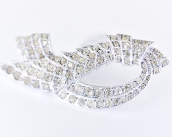 dress clip diamanté French Art Deco silver tone metal paste rhinestone loop ribbon vintage fashion accessory decorative embellishment 1930s