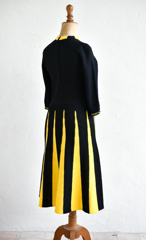 60s swing dress French vintage black yellow fit f… - image 2