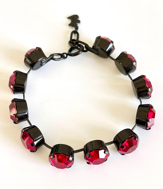 Bracelet Vintage En Métal Argenté Et émail Rouge - Joli, En Bon état