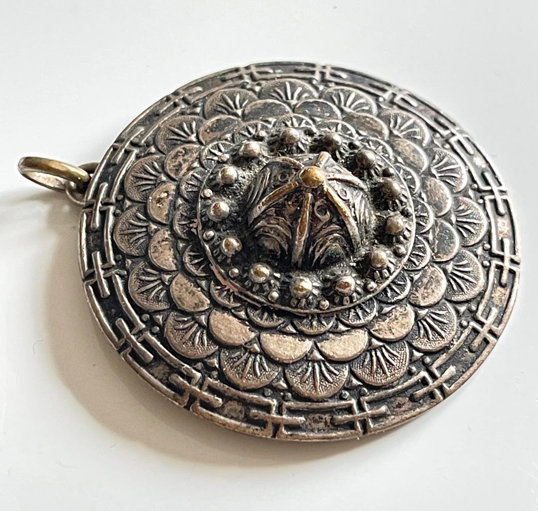 Pendant Sacred Geometry Vintage Round Circle Geometry Fractal Dome ...