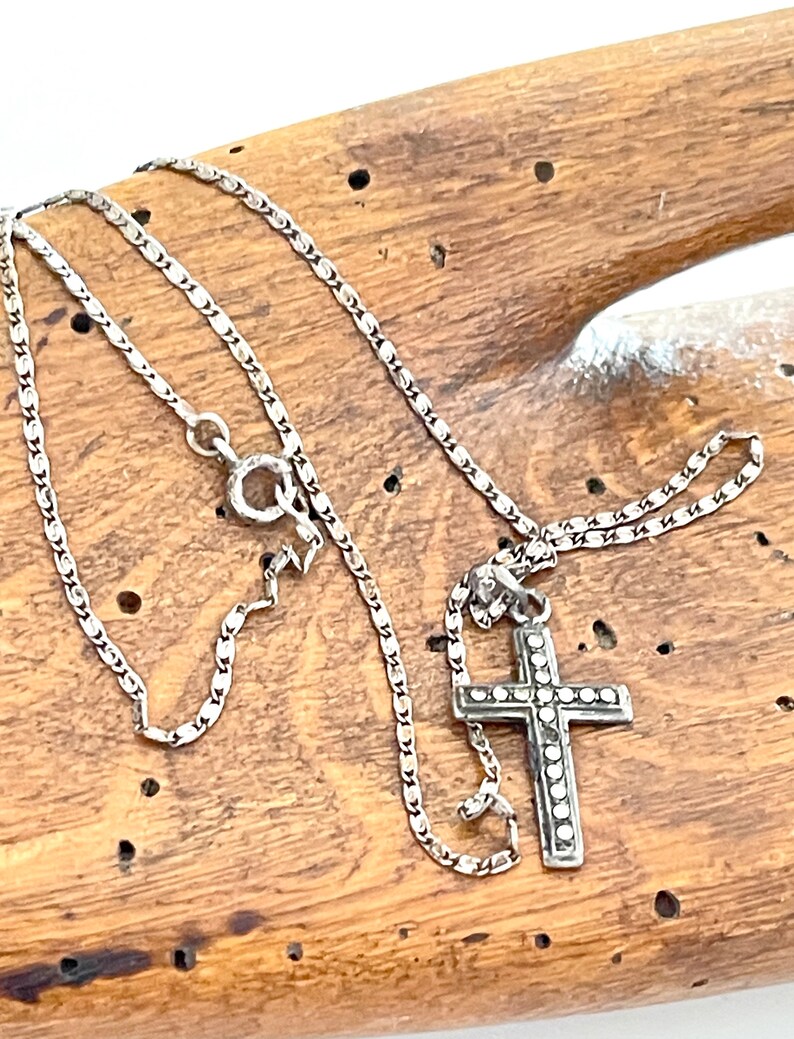 vecchio argento francese vintage piccolo ciondolo croce di LOURDES strass argento specialità catena marchio produttore collana di fede religiosa gioielli antichi 3g immagine 6