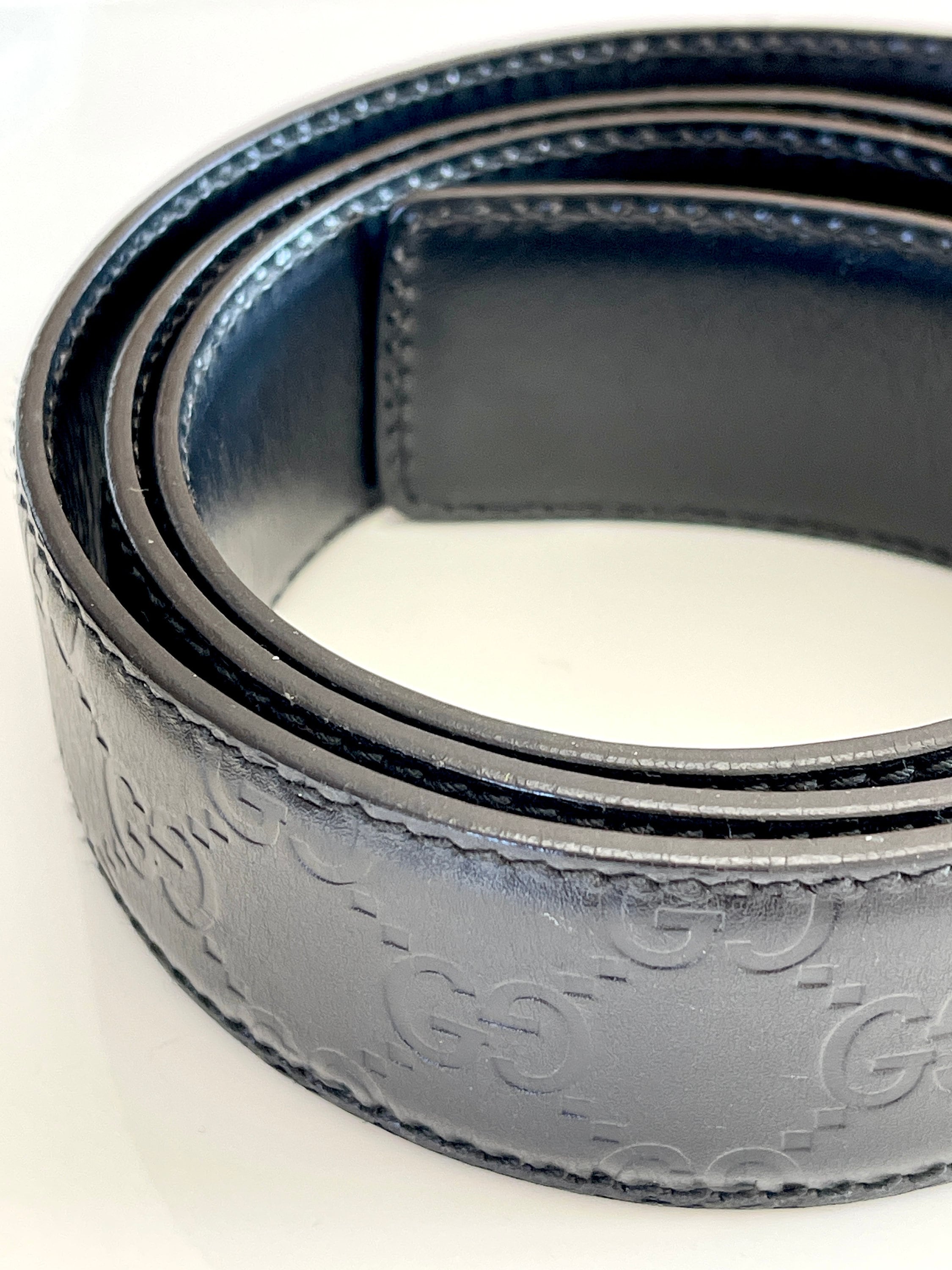 Belt Black Leather GUCCI Authentic G Logo Embossed Polished