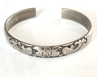 bangle pewter relief engraved French vintage art nouveau style jewellery nature inspired fish flower motif adjustable one adult size 1960s