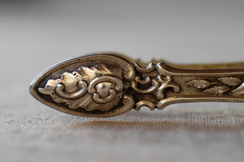antique silver sugar cube tongs hallmarked silver ice cube tongs mid C19th sterling silver ice cube tongs collectible silverware C19th
