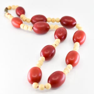 red oval bead necklace cream carved celluloid spacers French vintage art deco early plastic collectible jewellery 52cm 73g rare