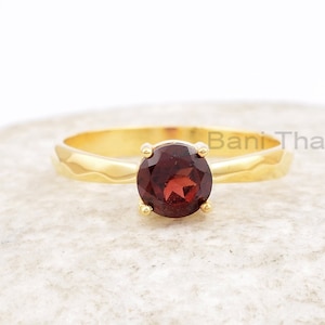 Genuine Garnet Ring, Natural Garnet 5mm Round Gemstone, 18k Gold Plated Prong Set Ring, 925 Sterling Silver Ring, Valentine&#39;s Day Gift Ring