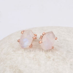 Regenboog maansteen oorbellen - handgemaakte oorbellen - 7 x 12 mm zeshoek - sierlijke sieraden - sieraden voor de bruidsmeisjes - cadeau voor jonge zus