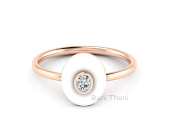 Anillo ovalado de esmalte, anillo de oro laminado con esmalte blanco, anillo delicado de oro de 18 quilates con micras, alianza de boda minimalista, regalo para ella.