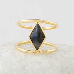 Handmade Ring - Labradorite Gemstone Ring - Double Band - Silver Ring - Gold Plated Ring - Jewelry for Women - Gift for Her - 7x12mm Diamond