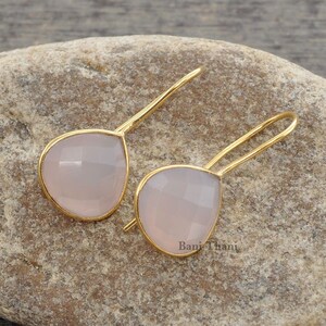 Orecchini pendenti con cuore sfaccettato in calcedonio rosa da 12 mm, placcati in oro, orecchini da regalo, orecchini delicati