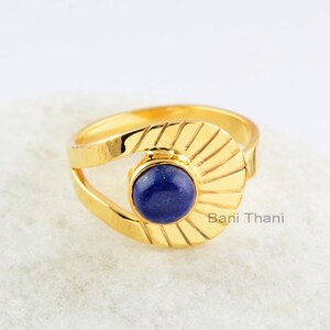 Beautiful Lapis Ring-Round 6x6 mm-Silver Ring-New Design Ring-Handmade Ring- Gemstone Ring