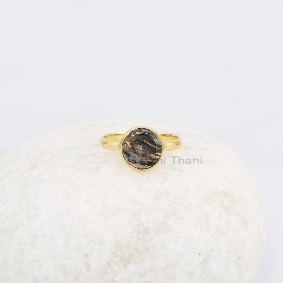 Round Ringed Shell Round Shell Ring, 10 MM Black Copper Shell Gemstone Ring, 18k Gold ...