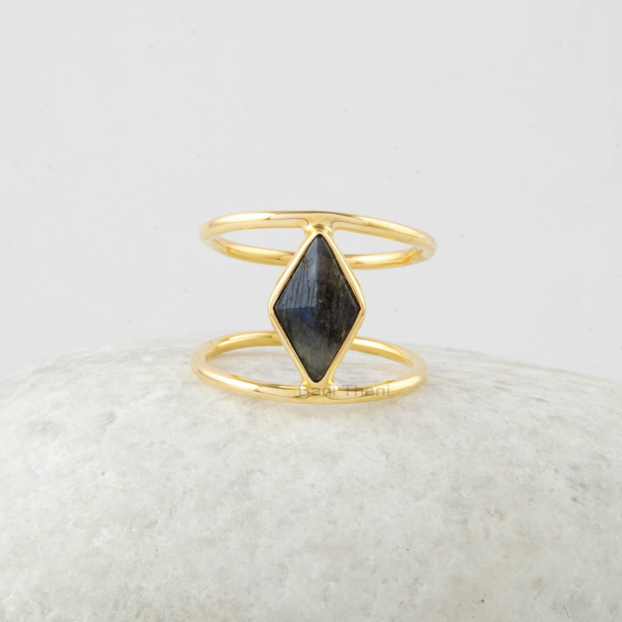 Handmade Ring - Labradorite Gemstone Ring - Double Band - Silver